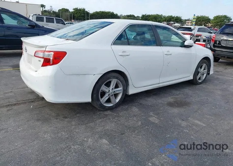 2014 Toyota Camry Se z USA, uszkodzony, nr VIN 4T1BF1FK7EU310423